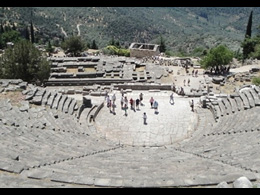 Το Αρχαίο Θέατρο των Δελφών ανοίγει, 30 χρόνια μετά…